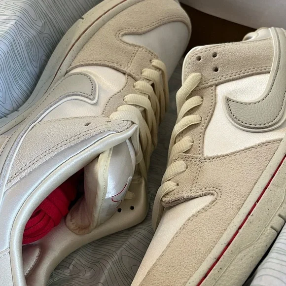 Nike SB Dunk Low - City of Love Light Bone - Picture 2 of 3